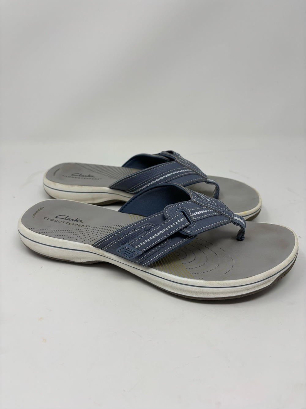 Clarks Cloudsteppers Breeze Sea Flip Flop Thong Sandals Denim Blue Women's 9